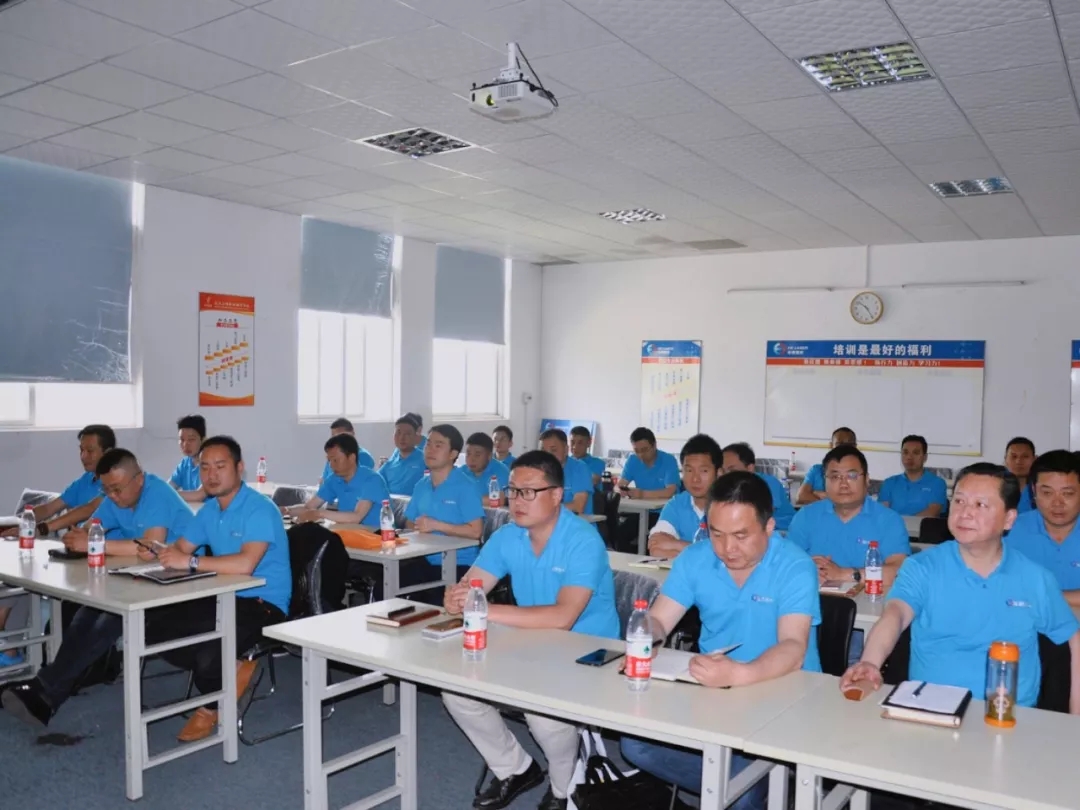 刀鋒磨礪，亮劍出擊 | 華俄激光第一季度營銷會議圓滿召開